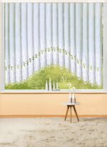 C-Bogen-Vorhang mit hochwertiger Plauener Stickerei 