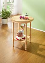 Teilmassiver Beistelltisch mit gedrechselten F&uuml;ssen 