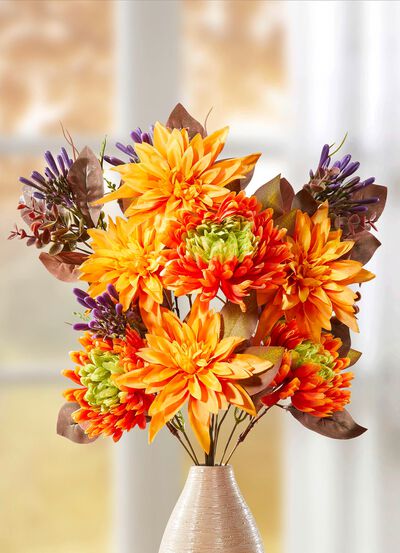 Herbstlicher Dahlien-Chrysanthemen-Strauss 