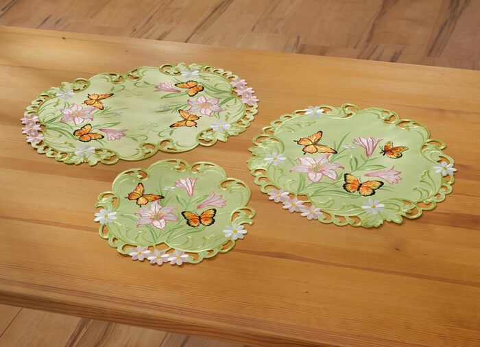 Fr&uuml;hlingshafte Tisch- und Raumdekoration 