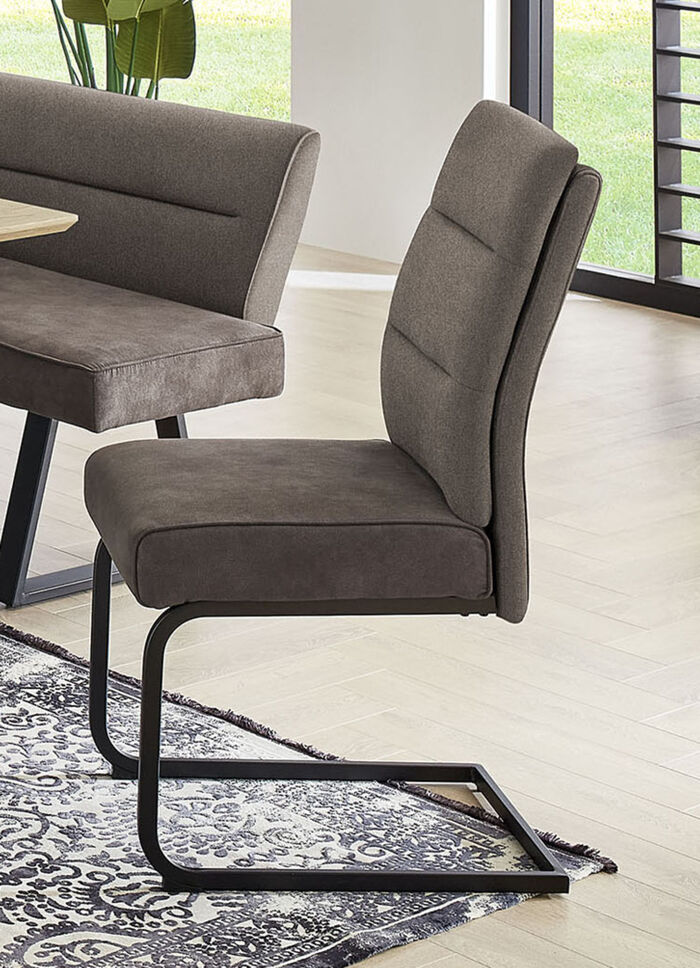 Stilsichere Esszimmermöbel BRAUN-ESPRESSO