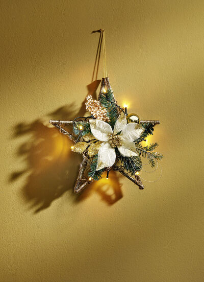 Beleuchteter Rattanhänger 