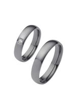 Gl&auml;nzender Trauring aus Tantal 