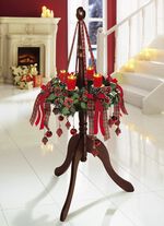 Kunstvoll gedrechselter Kranzst&auml;nder 