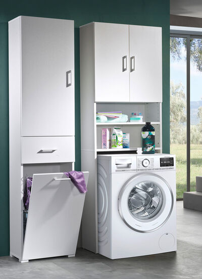 Praktische Schränke in geradlinigem Design 