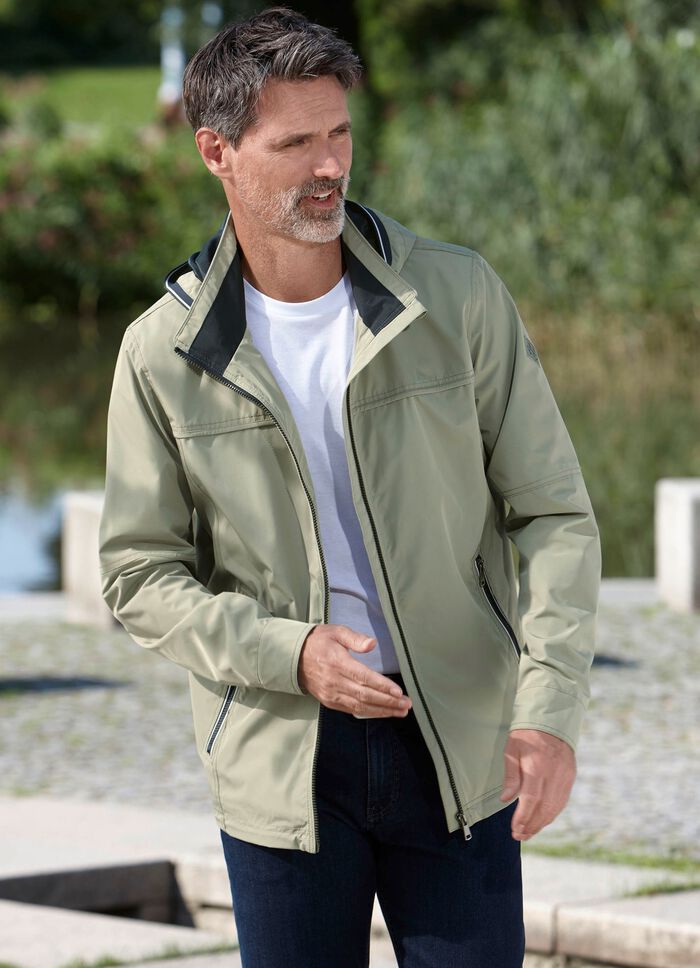 Funktionskurzjacke mit abtrennbarer Kapuze 