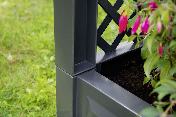Pflanzkasten mit Spalier aus robustem Kunststoff 