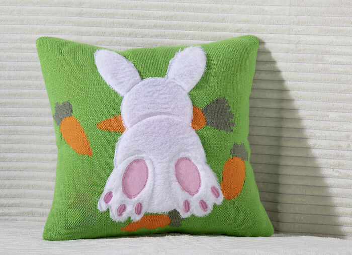 Kissenbezug mit Hasenmotiven, 