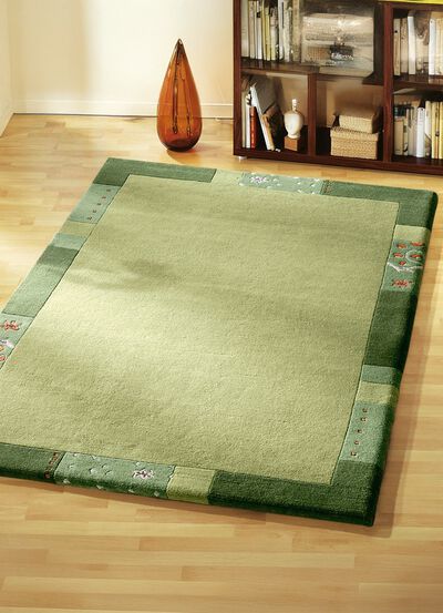 Handgetuftete Br&uuml;cken, Teppiche und Bettumrandung 