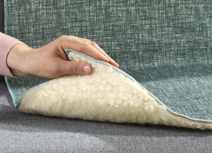 Wohnaccessoires aus 100% Baumwolle, Unterseite 100% Schurwolle 