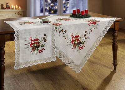Raumdekoration mit festlichem Weihnachtsmotiv - 