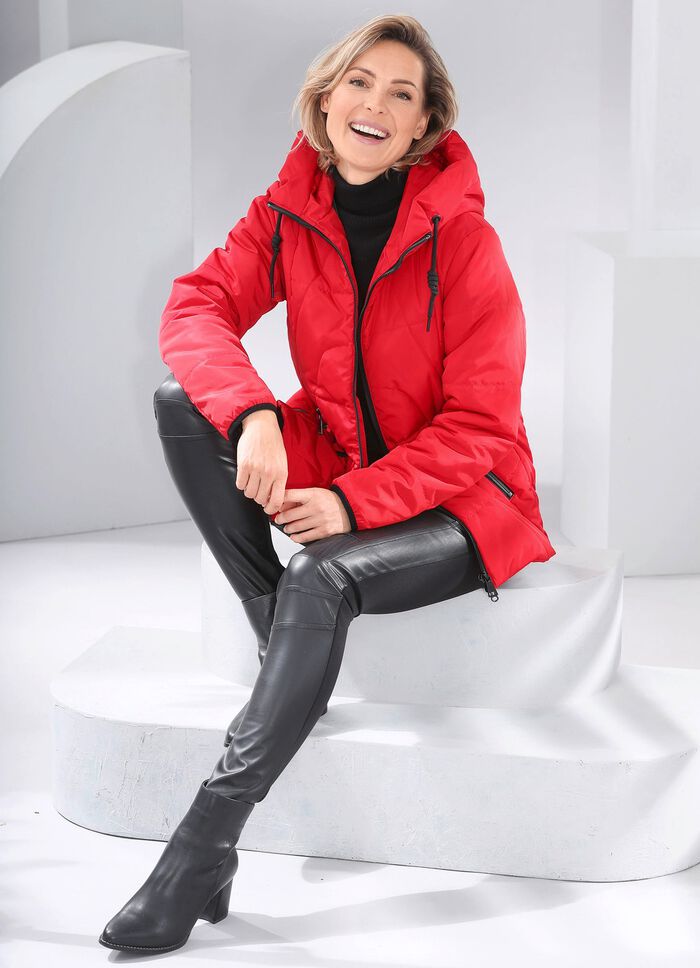 Hose im intressantem Materialmix 