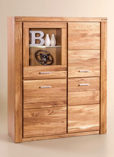 Highboard mit Massivholzfronten 