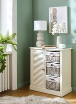 Teilmassive Kommode im Landhausstil 