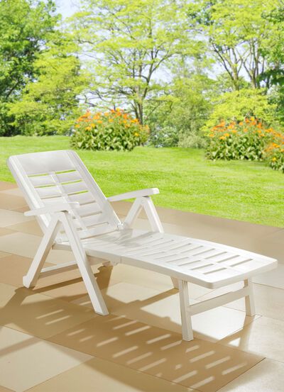 Pflegeleichte und wetterfeste Rollliege Smeraldo 
