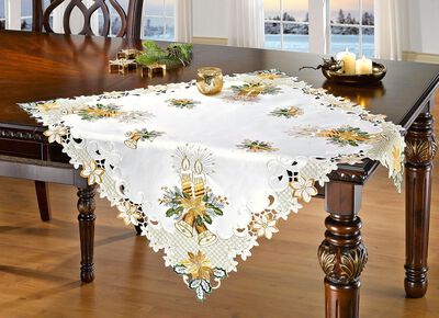 Tisch- und Raumdekoration mit Kerzen- und Glocken-Motive 