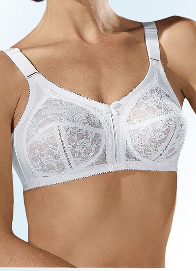 BH mit unterlegter Spitze  BH mit unterlegter Spitze