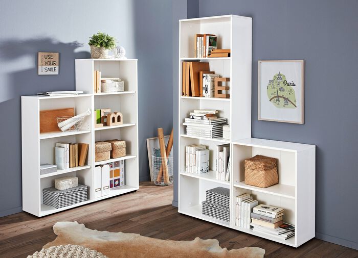 Klassische Regal-Serie mit Kunststofffüssen WEISS