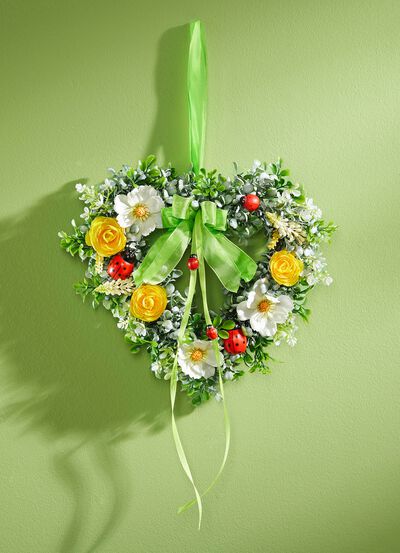 Buchsbaumherz mit kleinen Marienk&auml;fern 