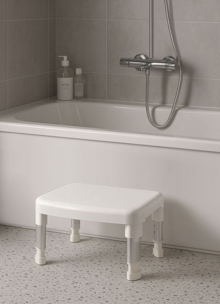 Dusch- und Badewannentritt 