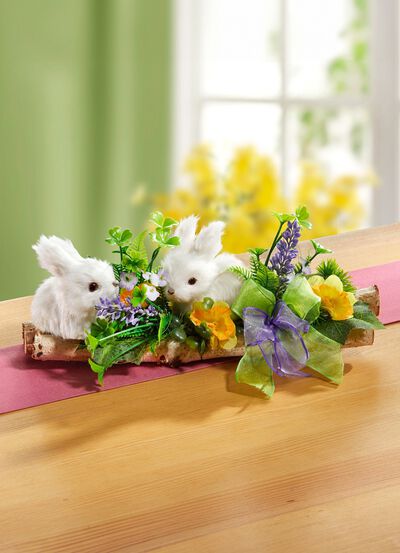 Tischgesteck mit H&auml;schen aus Kunstfell 