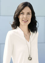 Silberfarbene Halskette mit Anh&auml;nger 