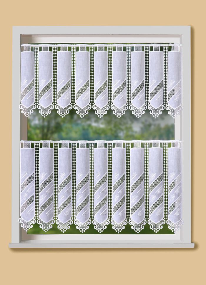 Kleinfenster-Store mit Macram&eacute;-Abschluss 