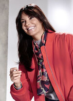 Schal mit Fantasiedessin 