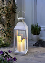 Gro&szlig;e Laterne mit 3 warmwei&szlig;en LED-Kerzen 