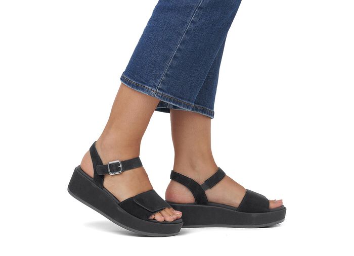 Sandale aus Samtveloursleder 