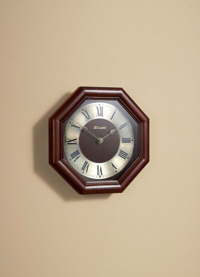 Hochwertige, achteckige Wanduhr 