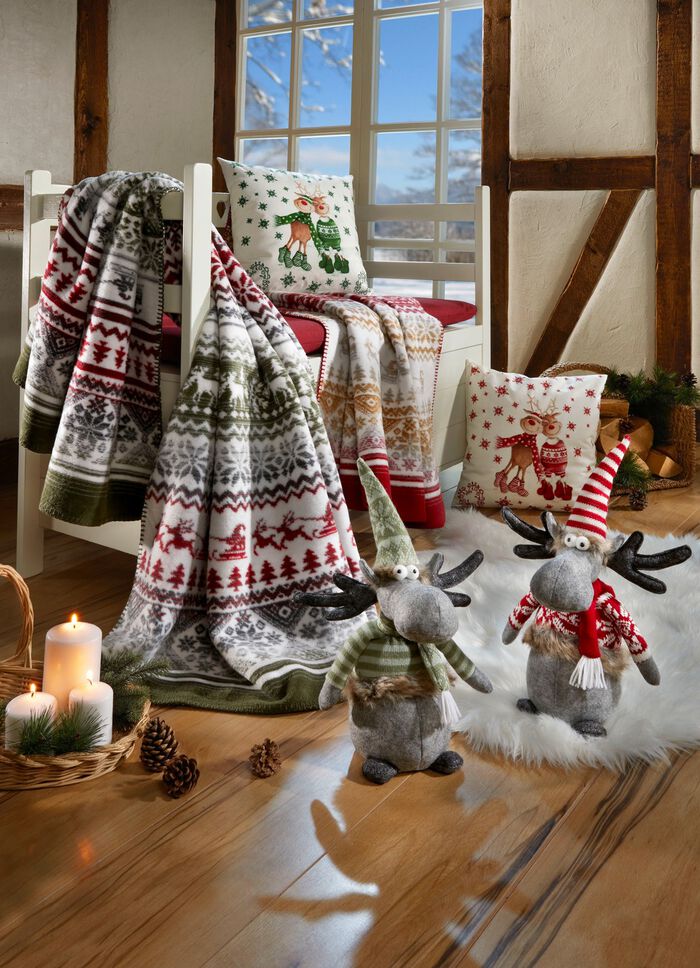 Kissenbezug mit Rentierpaar in Samtoptik GR&Uuml;N