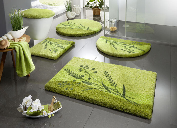 Naturnah gestaltete Badgarnitur der Marke Grund, 