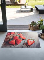 Fussmatte mit Erdbeermotiv 