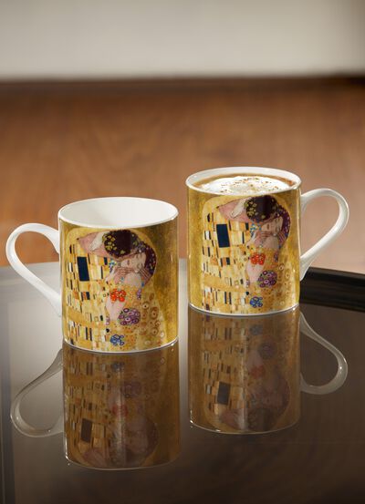 Henkelbecher aus hochwertigem New-Bone-China-Porzellan 