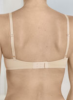 Triumph Body Make-Up Illusion Lace BH mit flexiblen Komfortbügeln PUDER