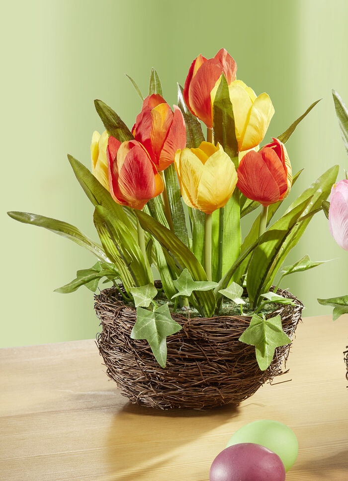 Tulpen im Weidekorb, 
