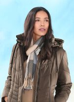 Schal mit Karodessin 