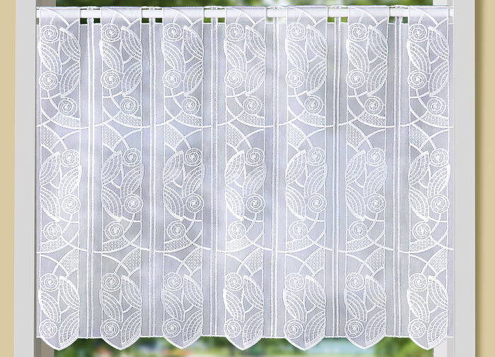 Makramee-Kurzvorhang mit Stangendurchzug 