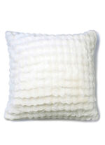Wohnaccessoires in weicher Super-Soft-Touch Qualität CREME