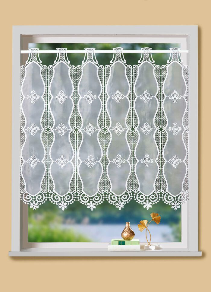 Kleinfenster-Vorhang mit Macram&eacute;-Abschluss 