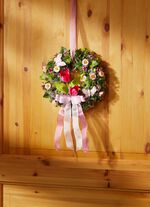 Toller Wandkranz mit roten Tulpen 