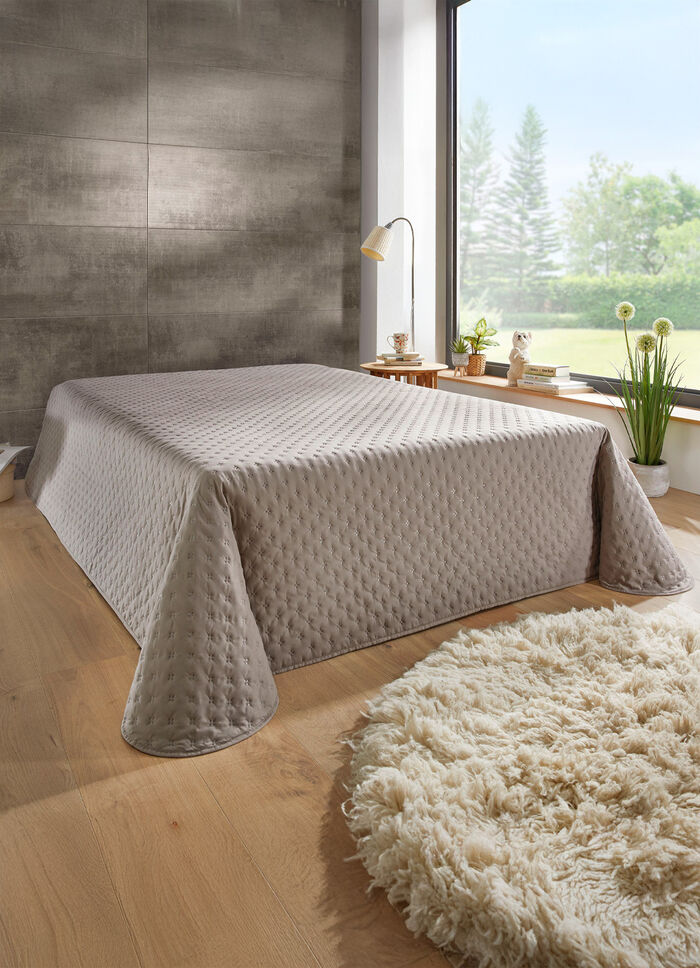 Tagesdecke mit Steppung und Bandeinfassung 