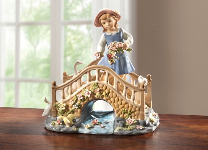 Spieluhr aus Porzellan 