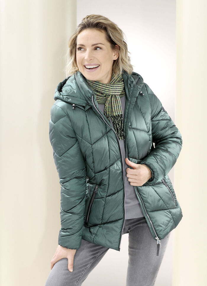 Funktionsjacke aus recycelten Fasern, 