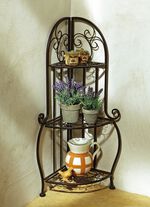 Dekoratives Eckregal aus Eisen 