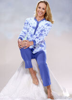 Zweierpack Pyjamas mit Bündchen und Knopfleiste 1X LAGUNE-BUNT, 1X ZARTBLEU-BUNT