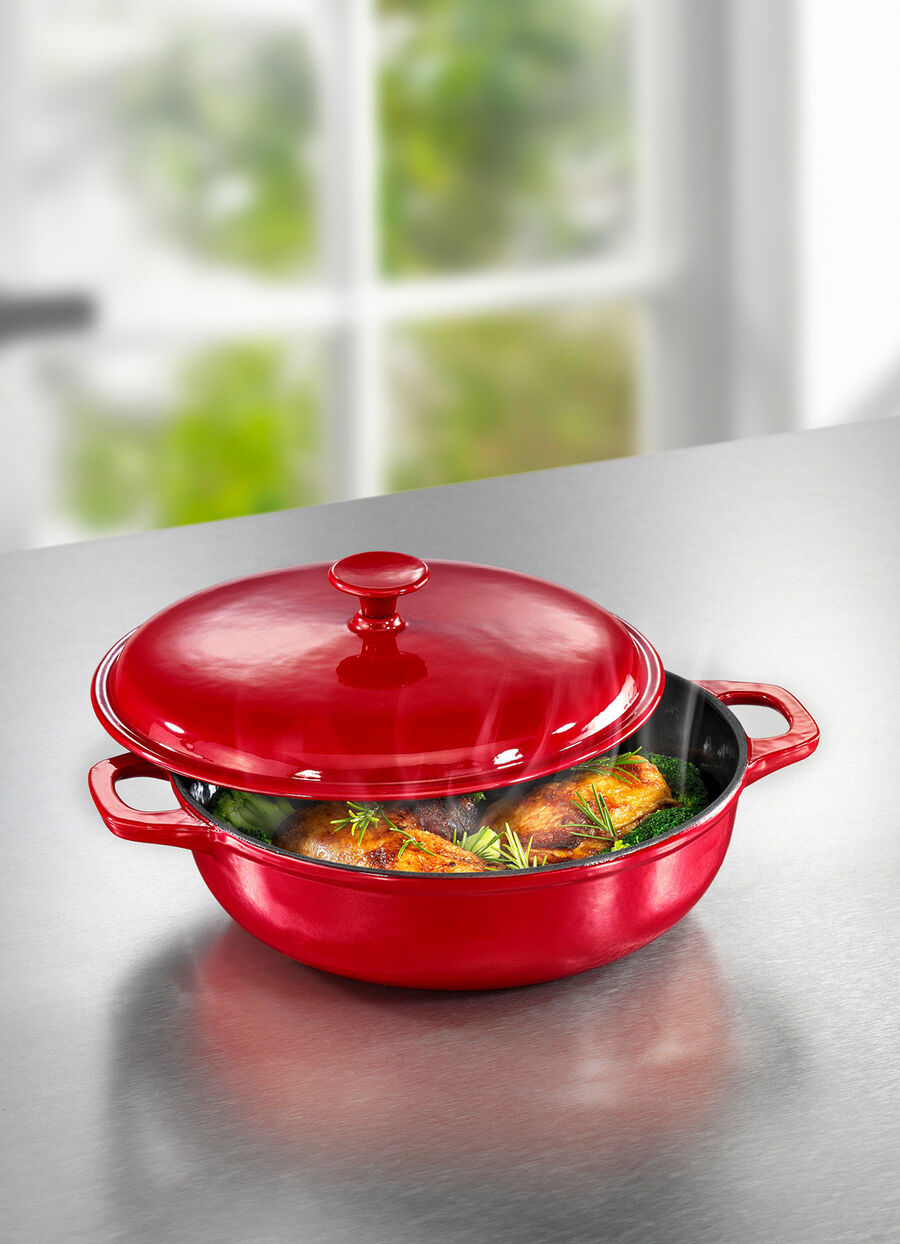 Gusseisen-Schmortopf in Rot